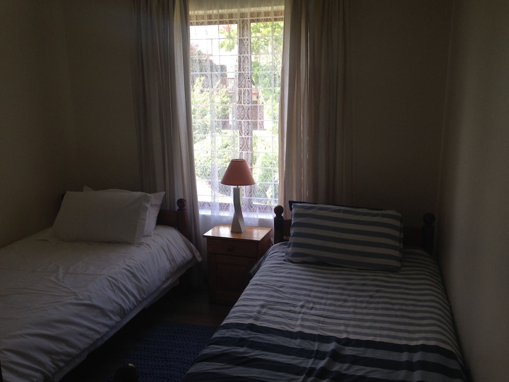 Self-Catering Flat (3) photo 3
