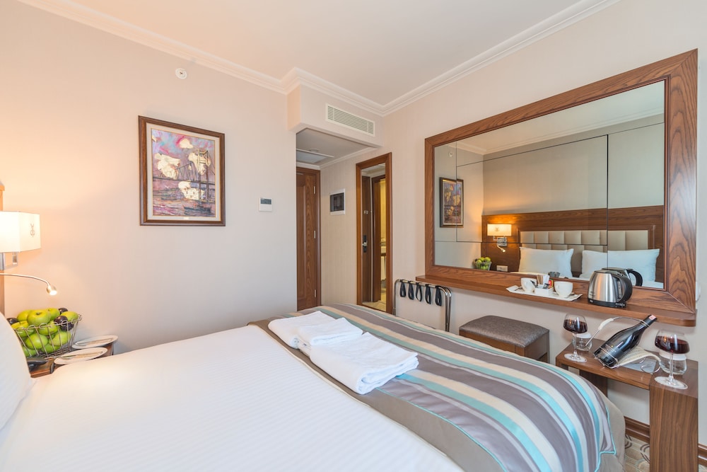 Economy Double or Twin Room photo 2