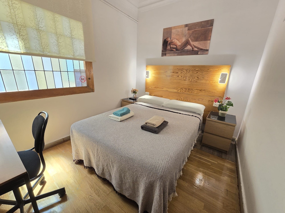 Habitación Doble Económica, Baño Compartido