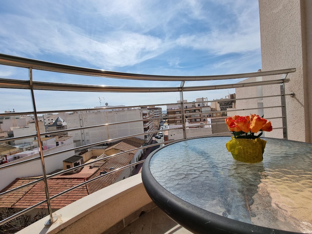 Apt Near Center & Port, Billede 26