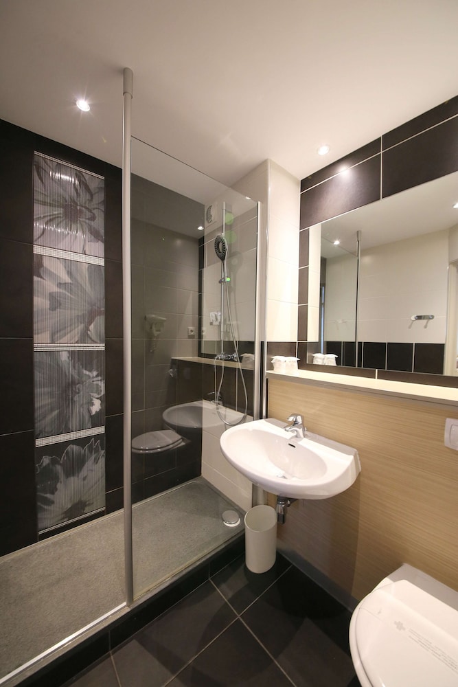 Standard Room, 1 Double Bed - Photo 7