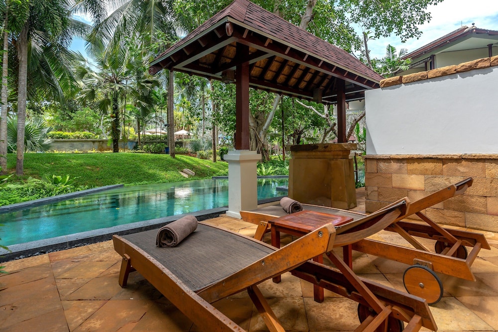 Room, 2 Double Beds, Pool View (Ground Floor, Pool Access) - Photo 12
