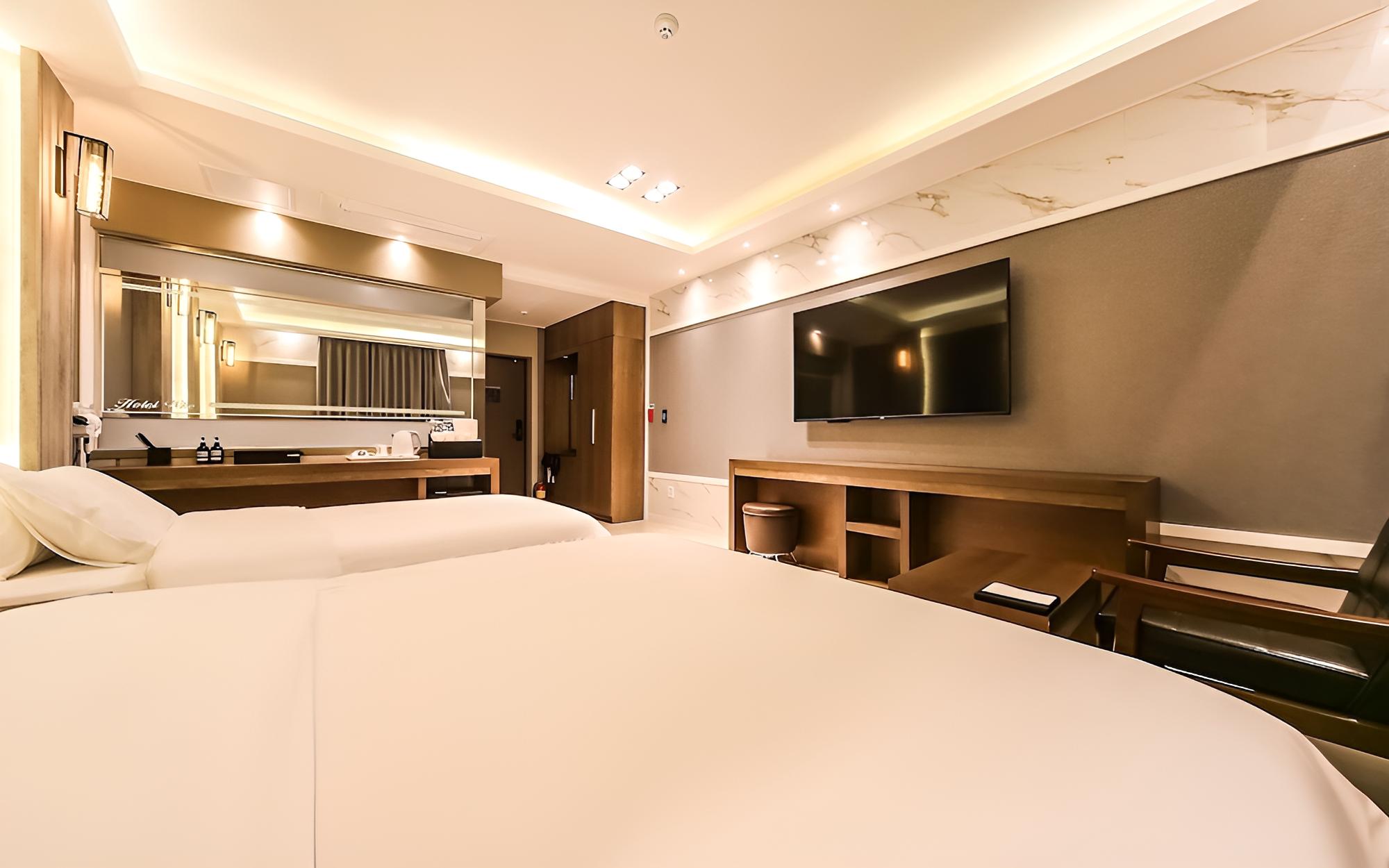 Room (Twin) photo 3