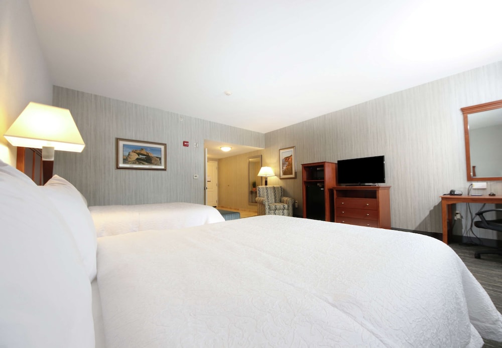 Room, 2 Queen Beds, Accessible, Non Smoking - Photo 1