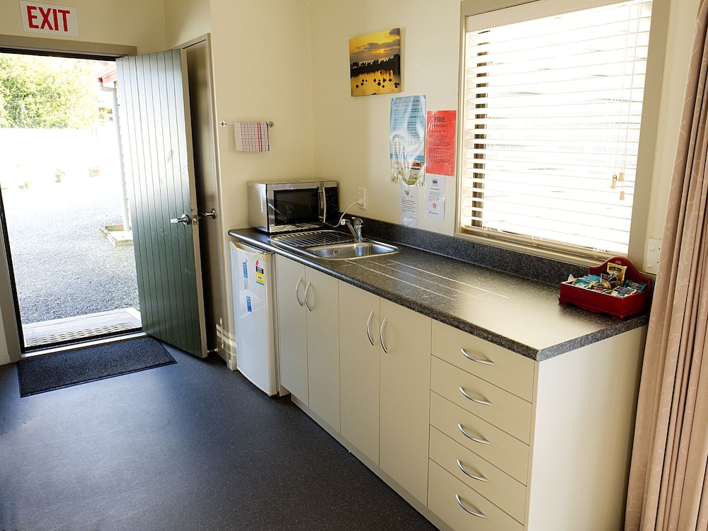 Standard Studio, Kitchenette, Garden Area photo 3