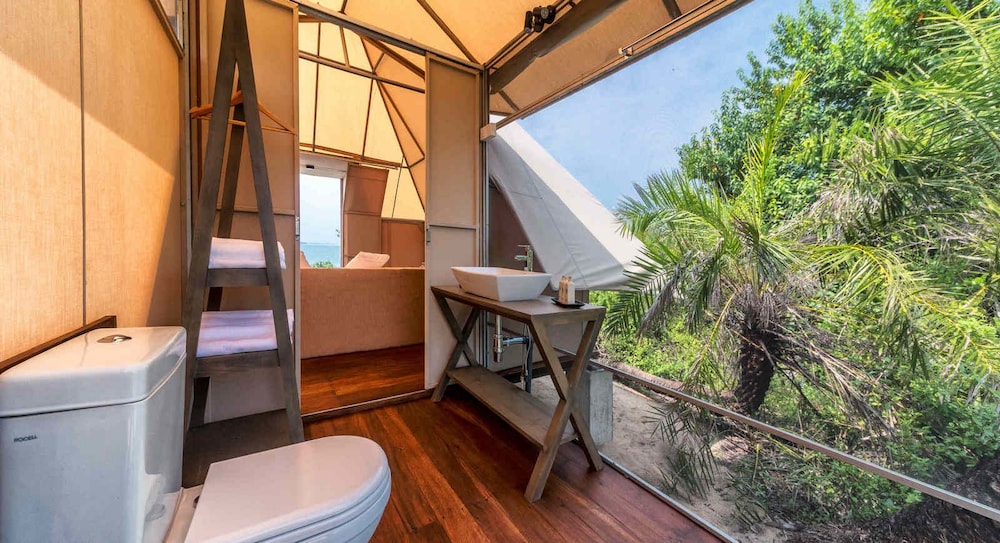 Luxury Tent photo 2