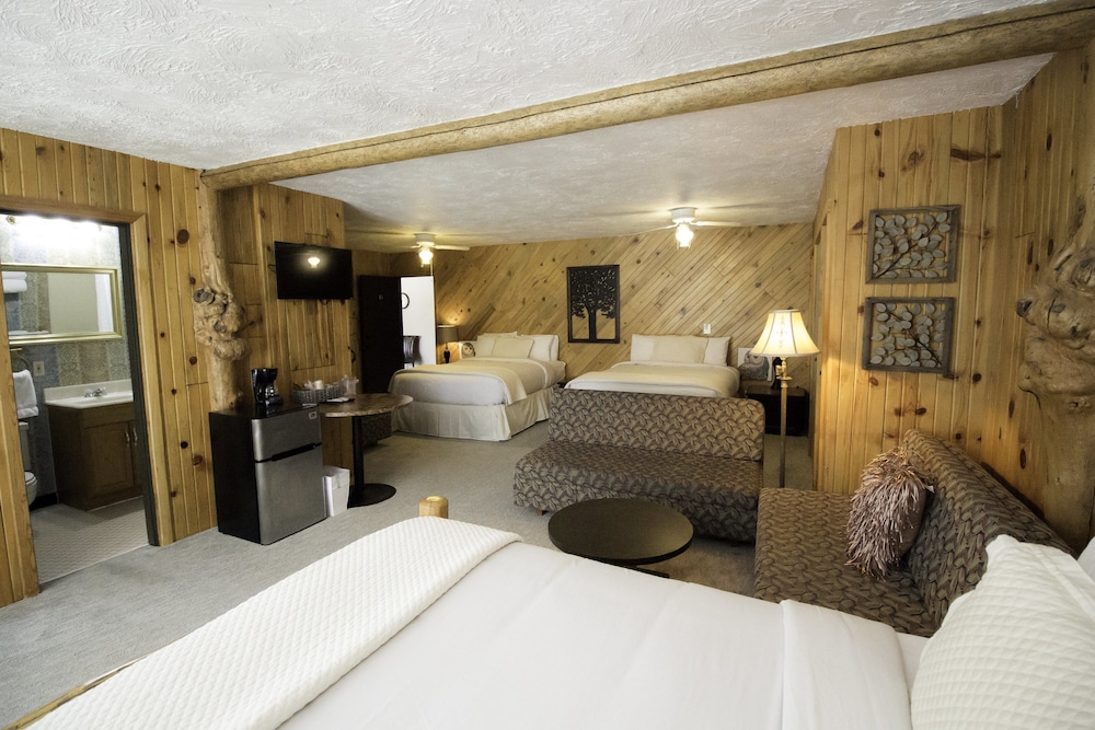 Deluxe Triple Room, Multiple Beds, Non Smoking photo 1