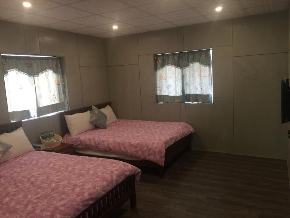Classic Quadruple Room photo 3