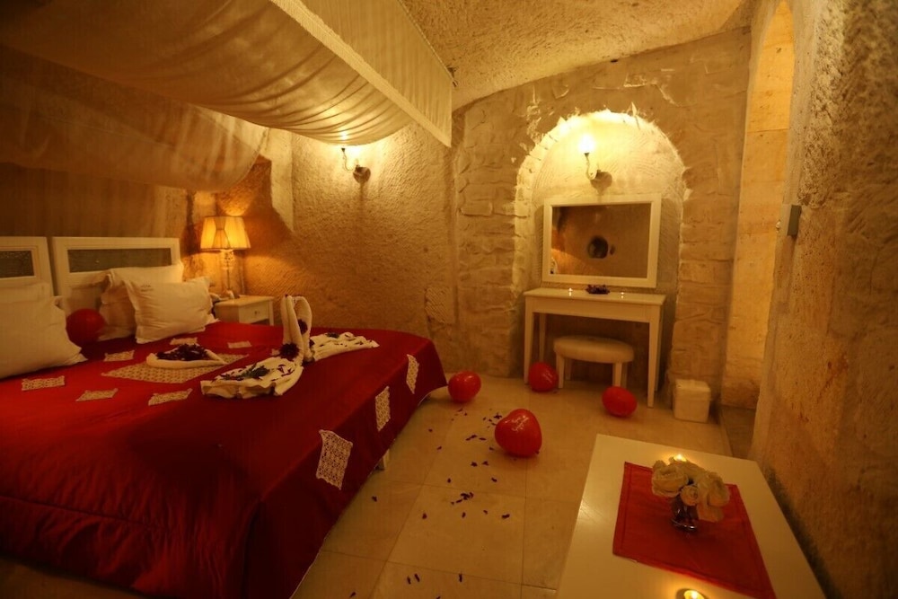 Luxury Suite photo 3