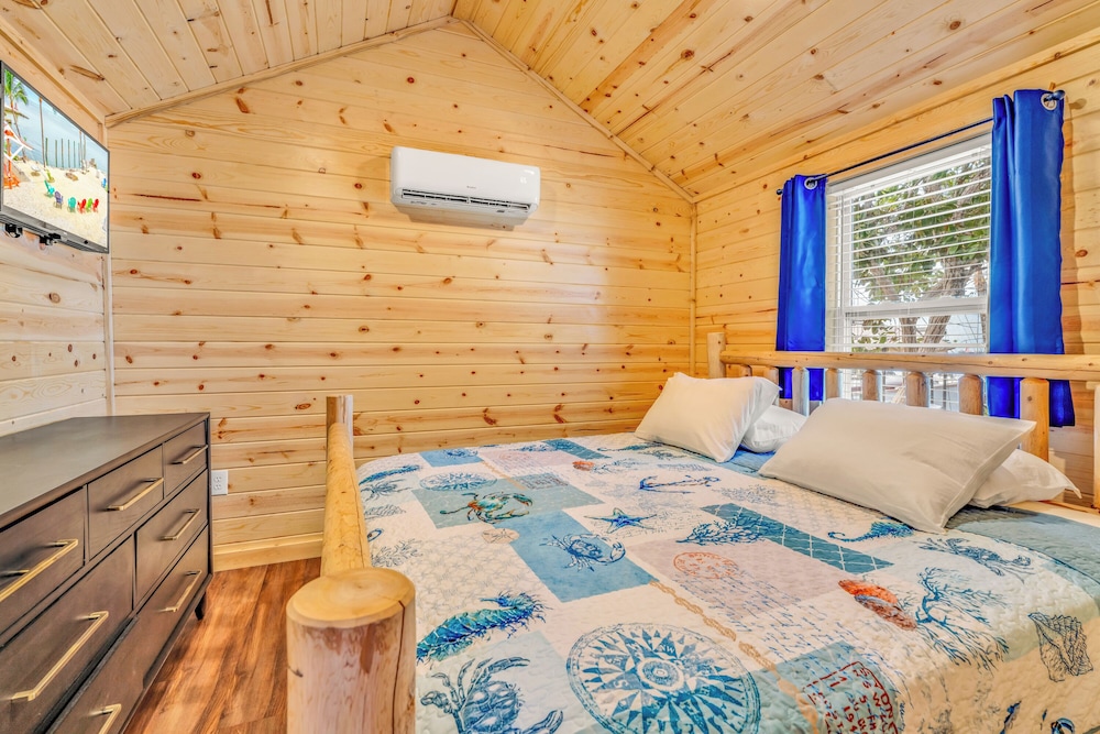 Deluxe Cabin photo 1