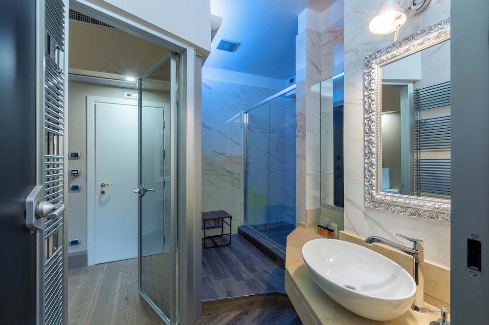 Superior Double Room, 1 Double Bed - Photo 8