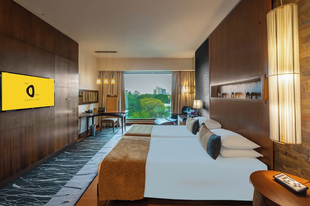 Deluxe Room - Photo 10