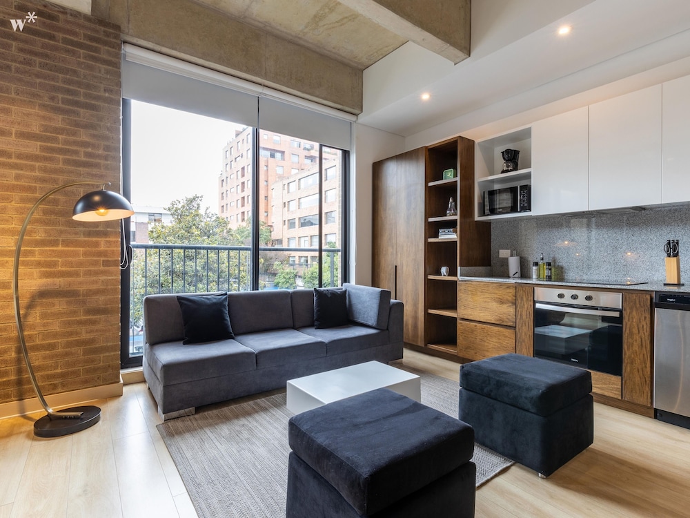 Apartment (303)