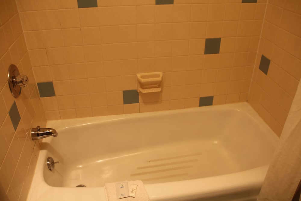 Room, Smoking photo 3