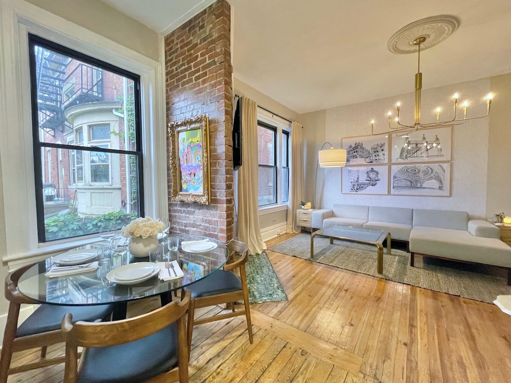 Luxury Apartment