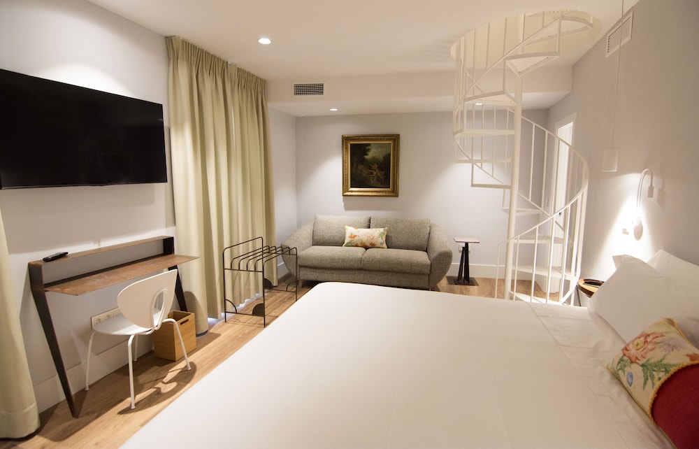 Superior Double Room - Photo 9