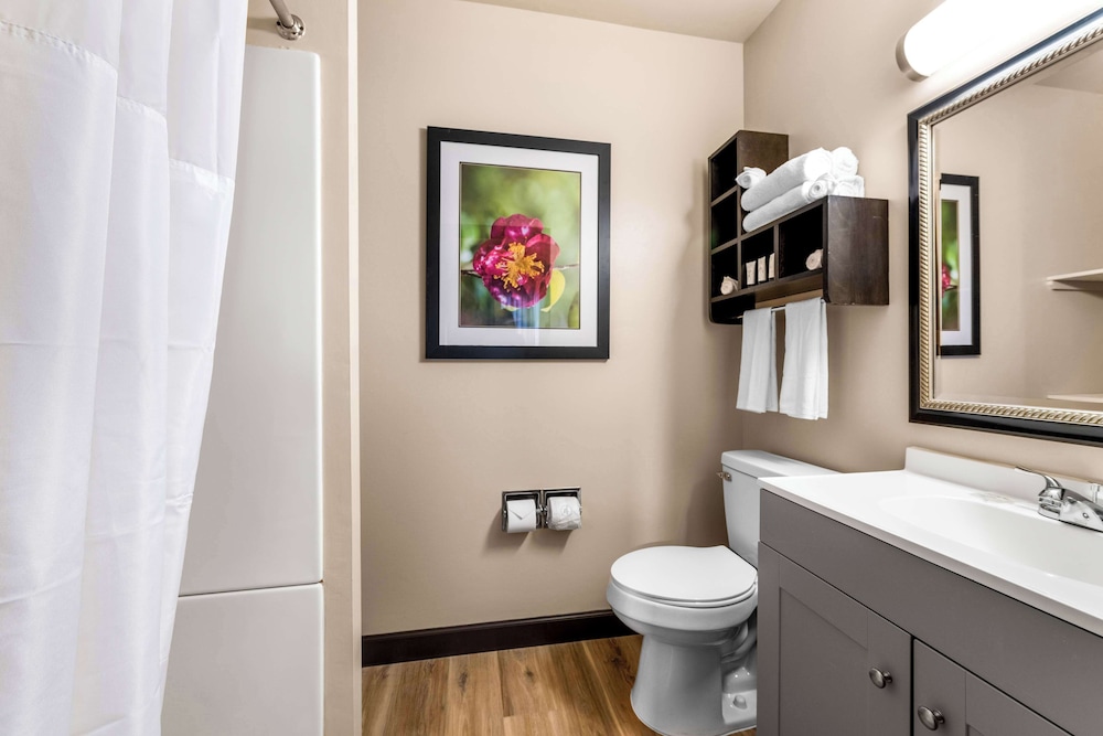 Premium Room, 2 Queen Beds (2nd Floor, No Elevator) - Photo 6