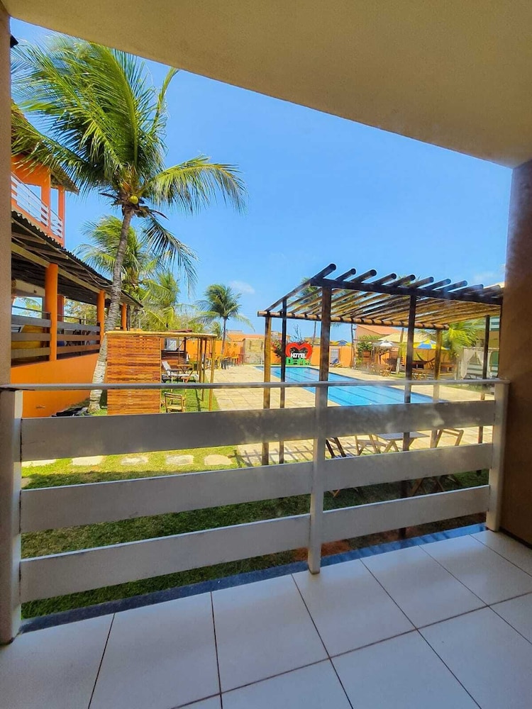 Basic Double or Twin Room, Private Bathroom, Pool View photo 3