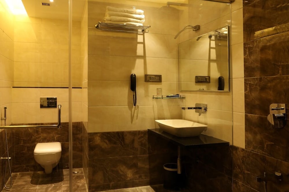 Executive Room - Photo 4