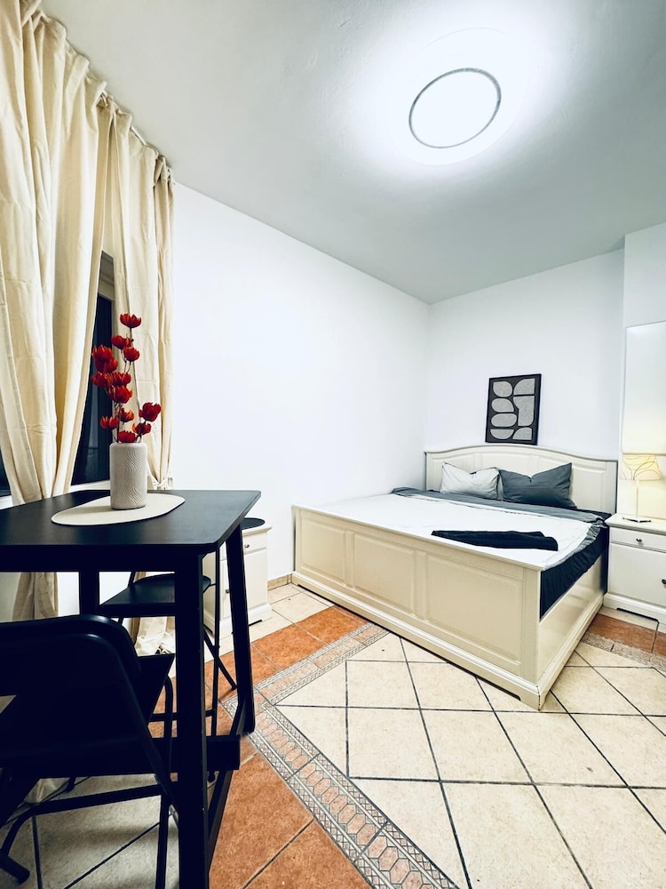 Basic Room
