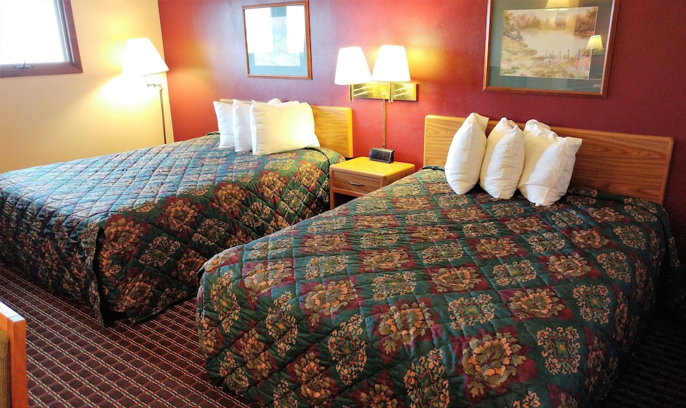 Double Room, 2 Queen Beds, Non Smoking - Photo 4