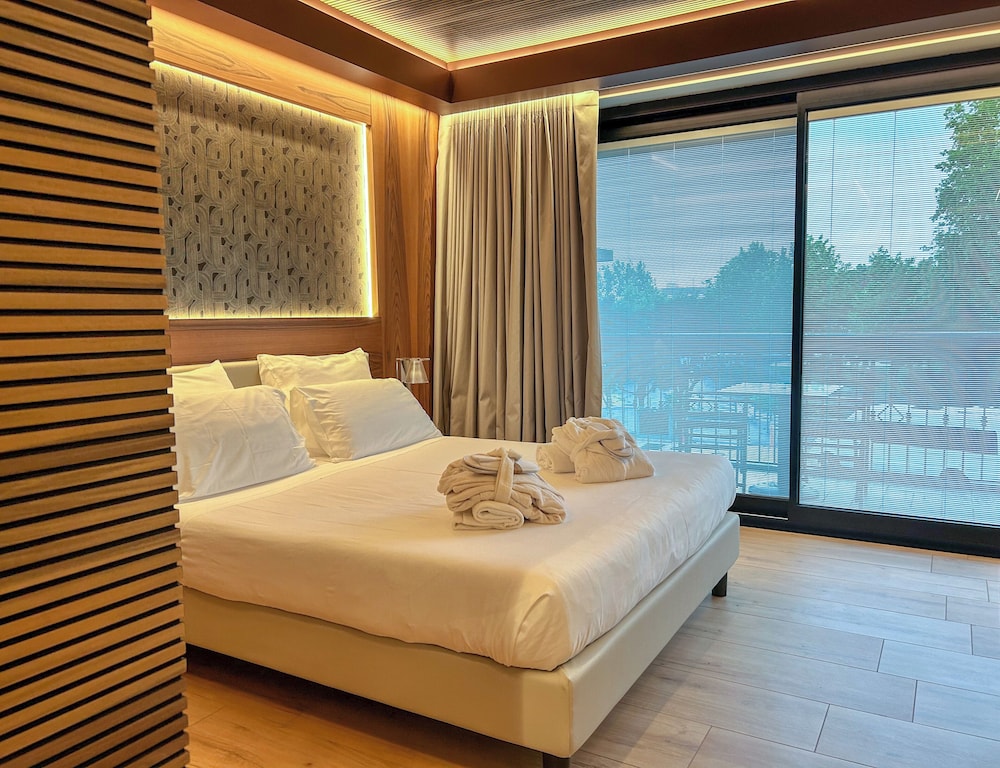 Executive Room, Balcony