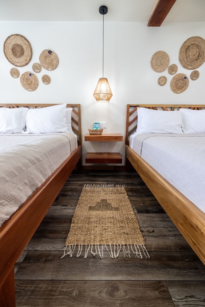 Poolside Suites (1st Floor) photo 3