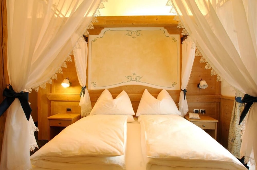 Luxury Suite