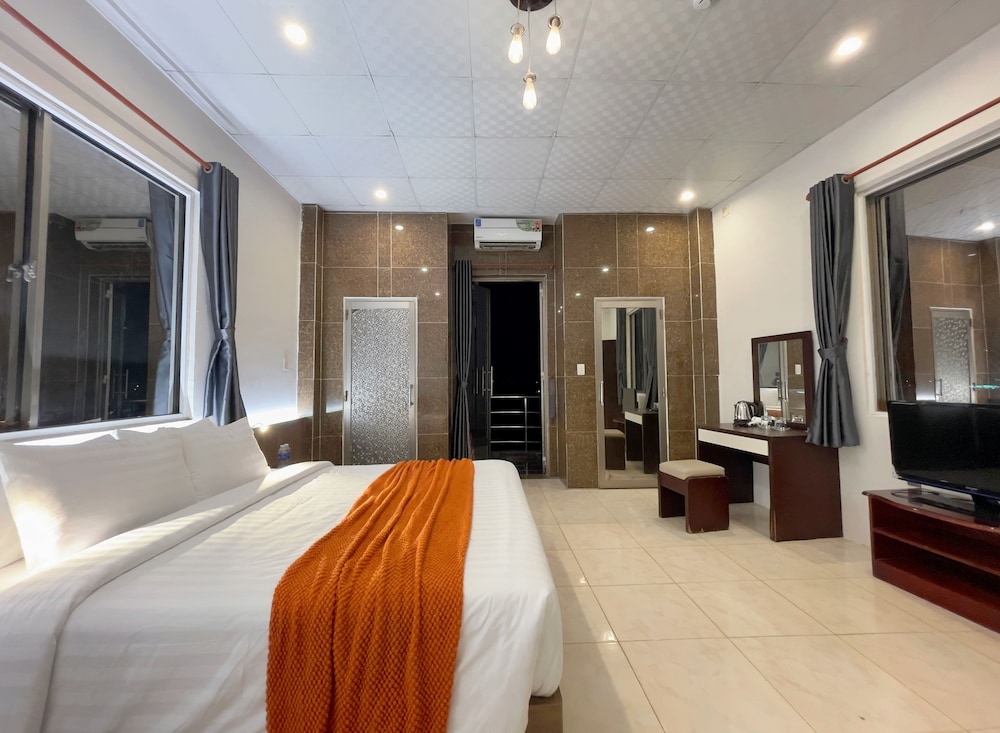 Signature Room - Photo 3