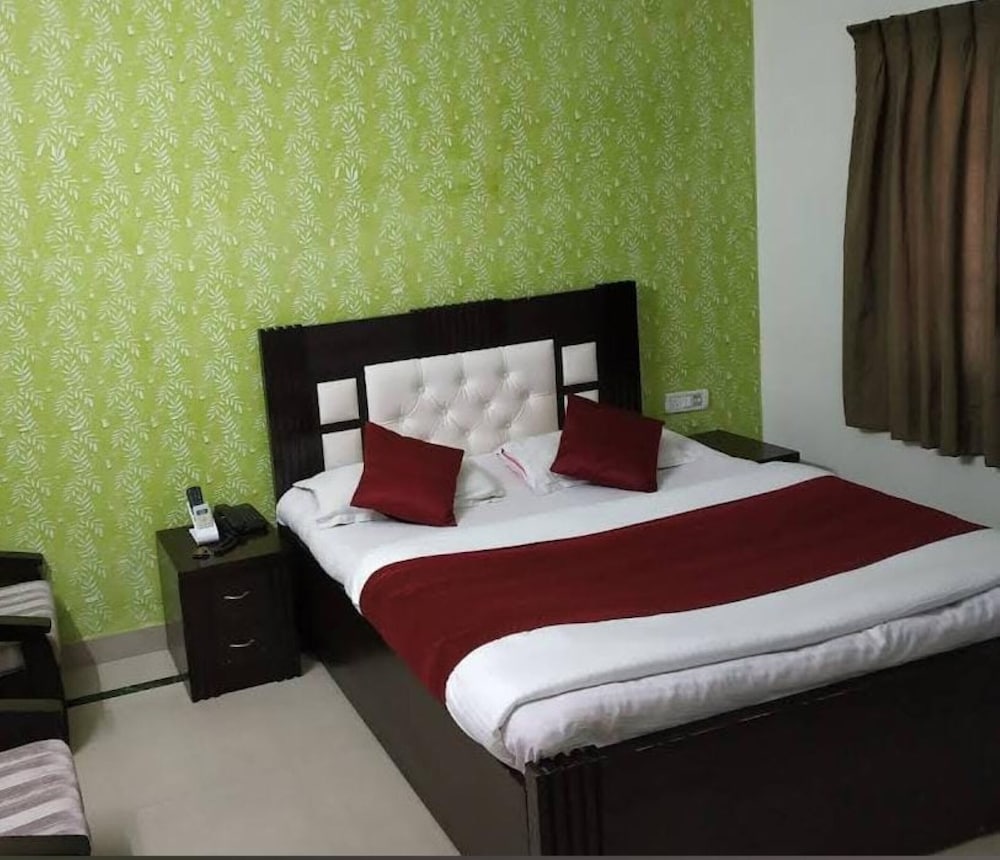 Deluxe Double Room, City View