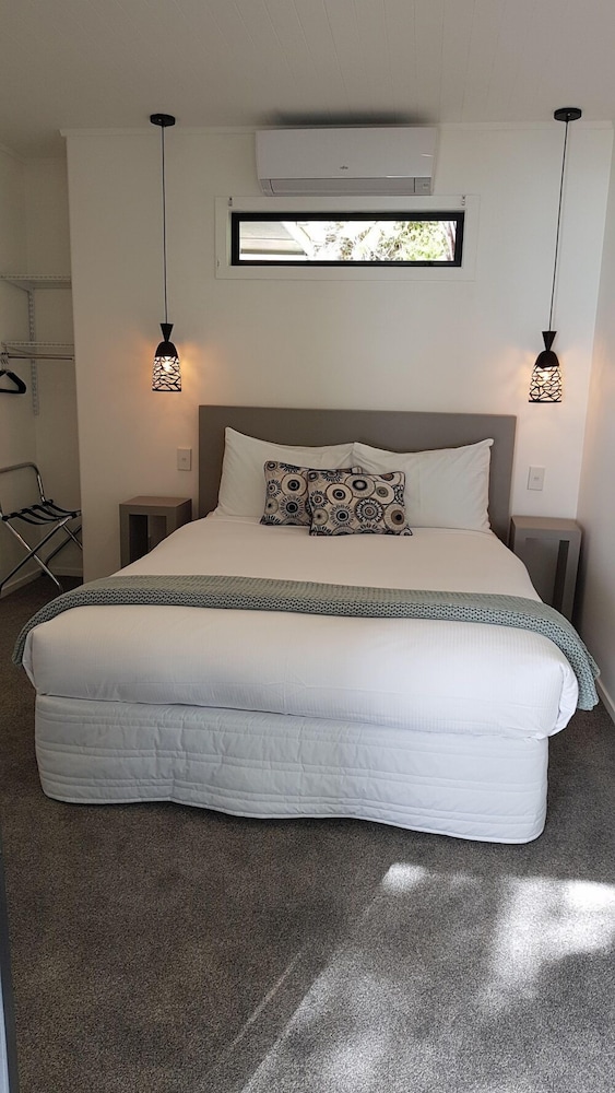 Family Suite, 2 Bedrooms, Beachfront photo 3