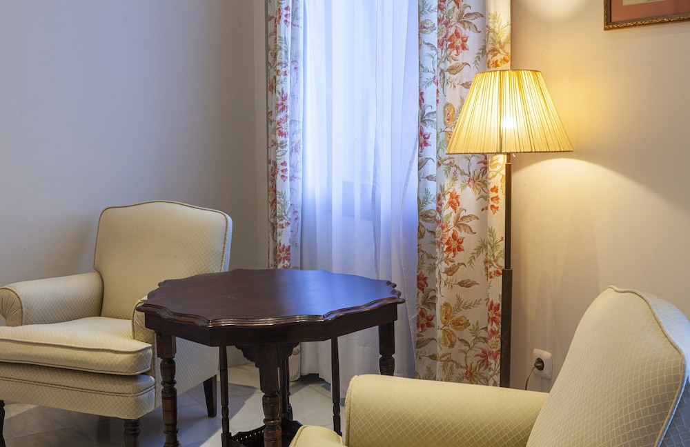 Superior Room (3 Adults) Superior Room (3 Adults)