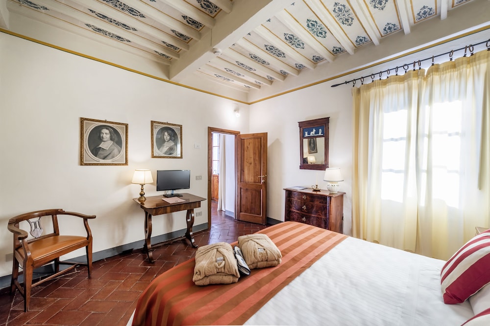 Manor House Junior Suite - Photo 3