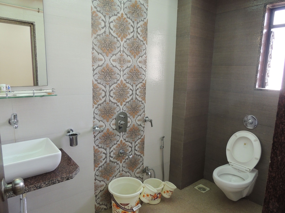 Standard Room photo 2