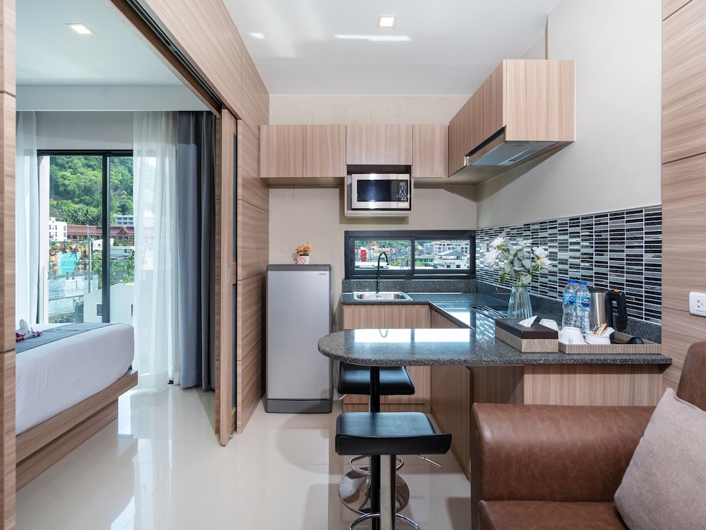 Grand Deluxe Room - Photo 8