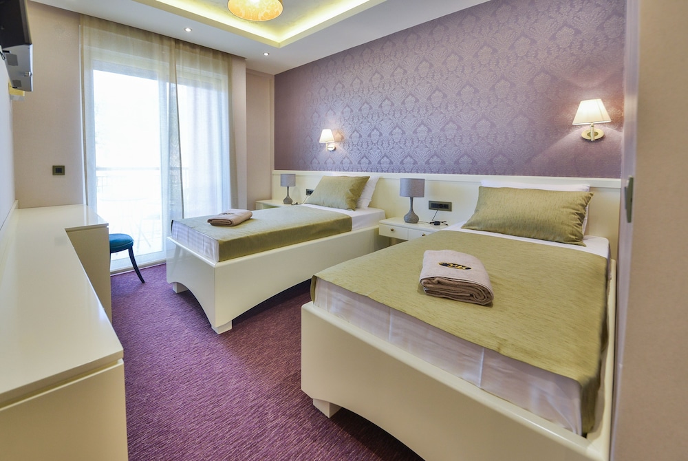 Standard Twin Room, 1 Bedroom, Terrace photo 2