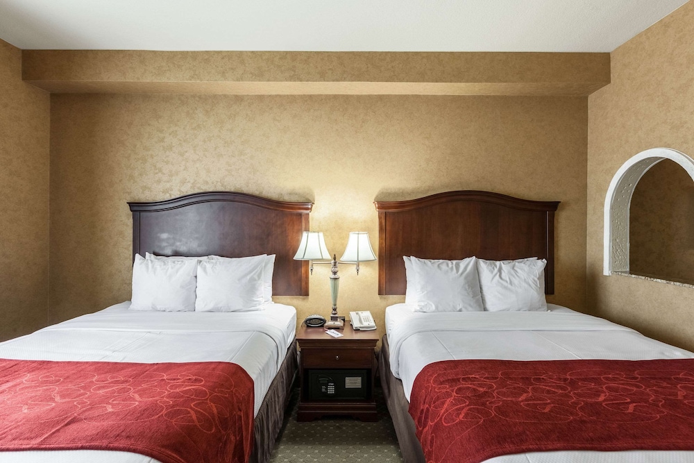 Suite, 2 Queen Beds, Accessible, Non Smoking - Photo 3