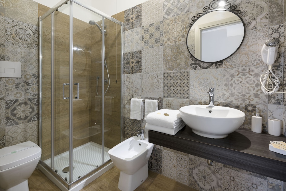 Comfort Double or Twin Room (3) - Photo 6