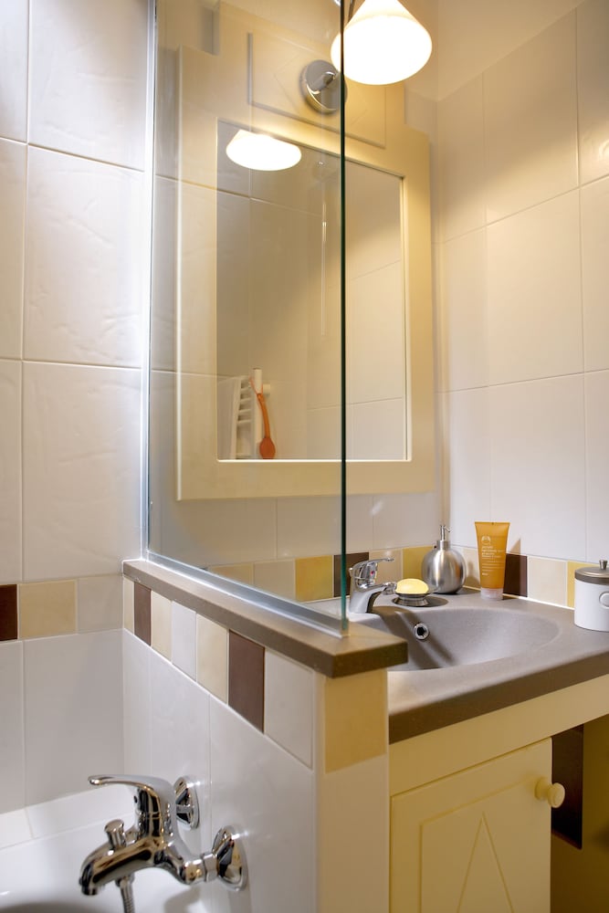 Apartment 6 people - 1 bedroom + 1 sleeping alcove - Terrace or balcony - air conditioned