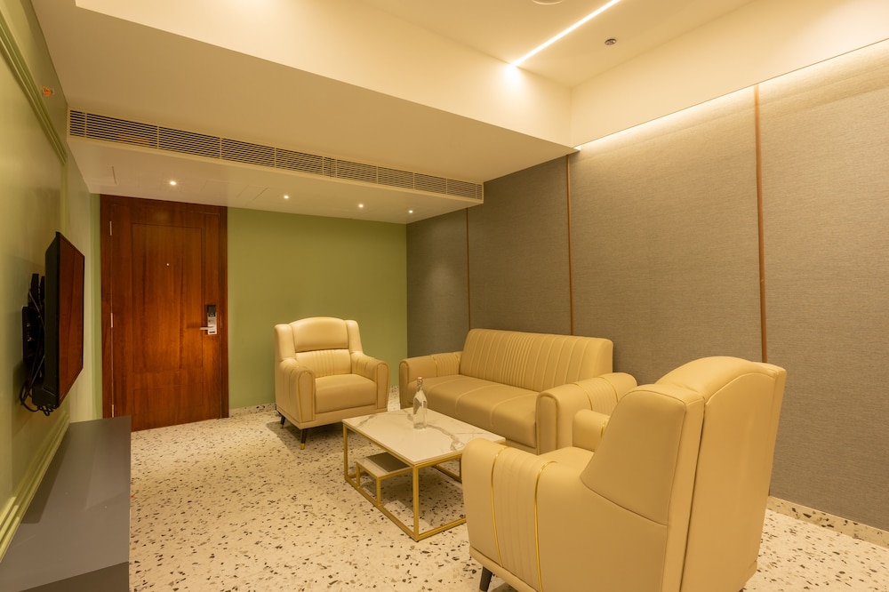 Luxury Room, City View photo 3