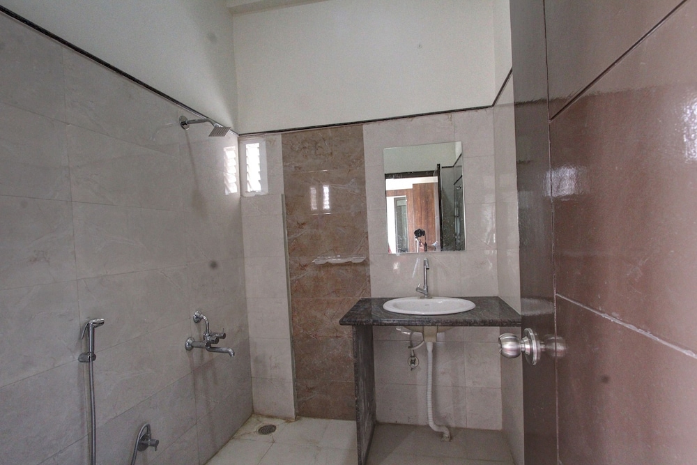 Double Or Twin Room photo 2