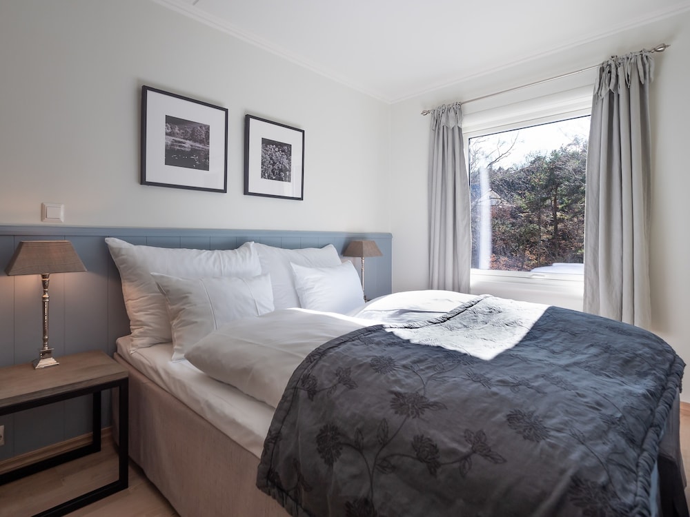 Family Quadruple Room, 1 Bedroom, Courtyard View photo 3