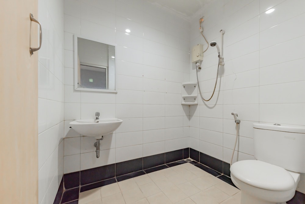Twin Room - Photo 2