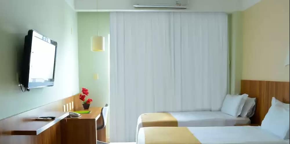 Superior Twin Room, 2 Twin Beds, Sea View photo 3