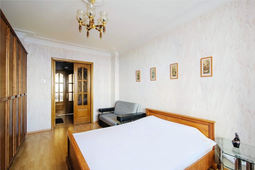 Two bedroom apartment on Kirova 3 photo 1
