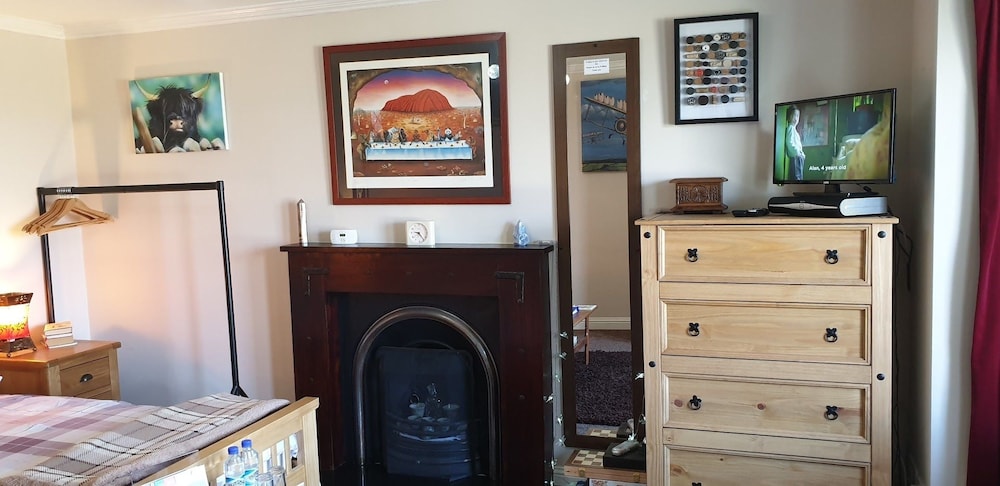 Standard Room, 2 Twin Beds, Sea View photo 3
