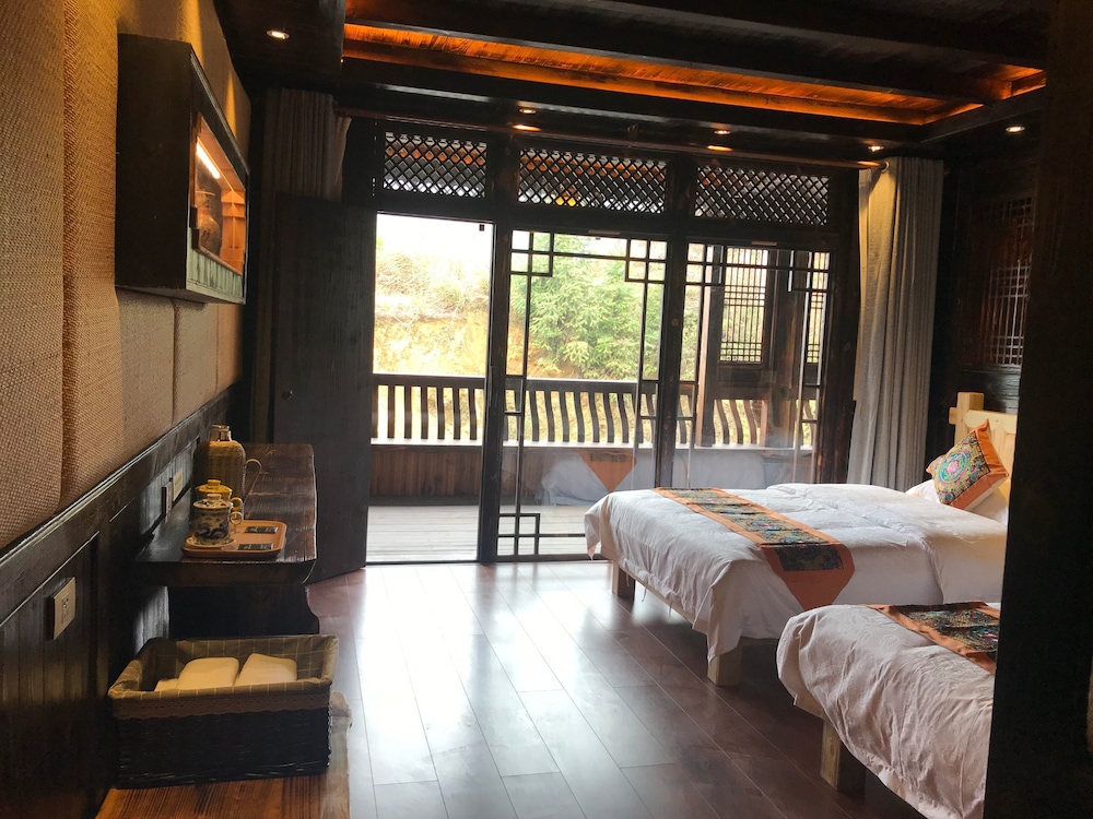 Deluxe Twin Room, Balcony (B) photo 2