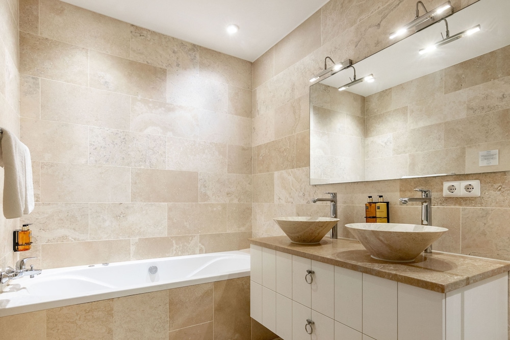 King Suite With Balcony