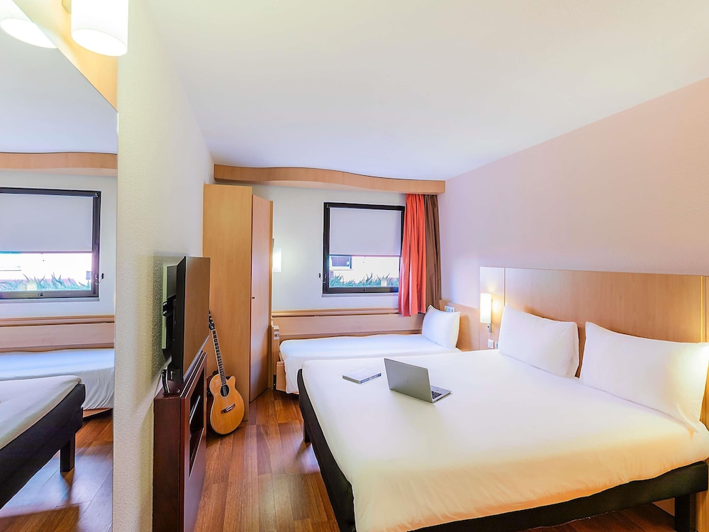 Room, Multiple Beds - Photo 4