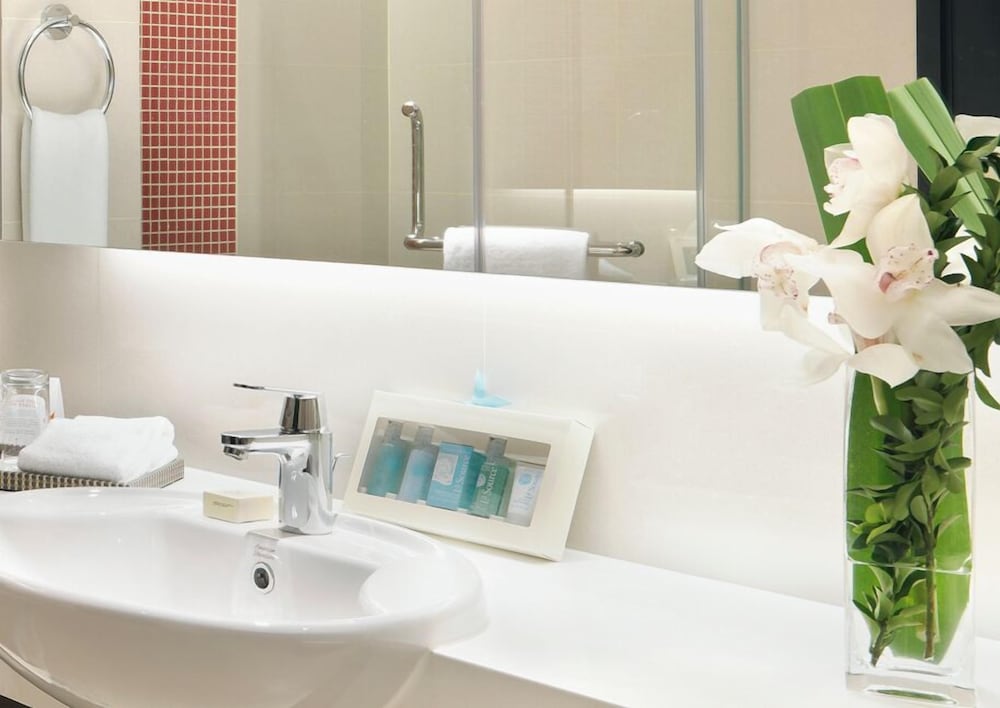 Superior Twin Suite - Photo 3
